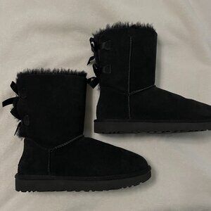 Black Bailey Bow Uggs II